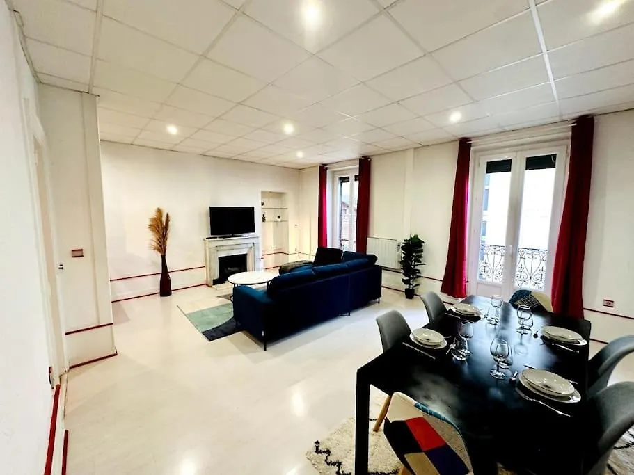 Spacieux T2 En Hyper Centre Aix-les-Bains 0*,  France